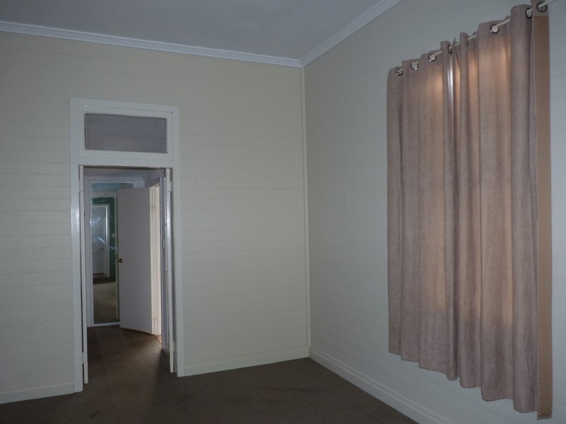 33 Scott Street, St George QLD 4487