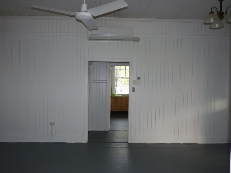 10 Henry Street, St George QLD 4487