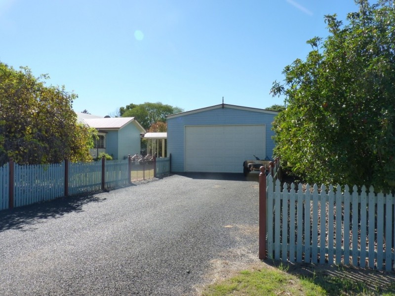 15-17 Weatherall Street, St George QLD 4487