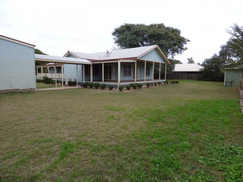 15-17 Weatherall Street, St George QLD 4487