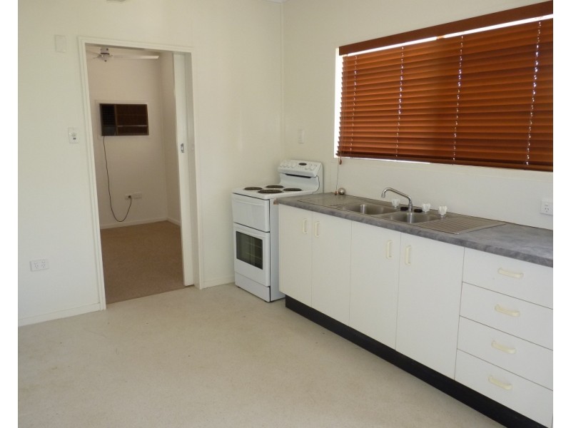 2 Marie Street, St George QLD 4487