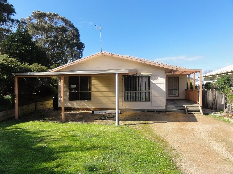 Foster VIC 3960
