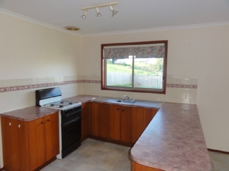Foster VIC 3960