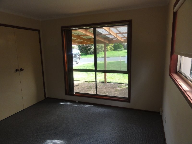 Foster VIC 3960