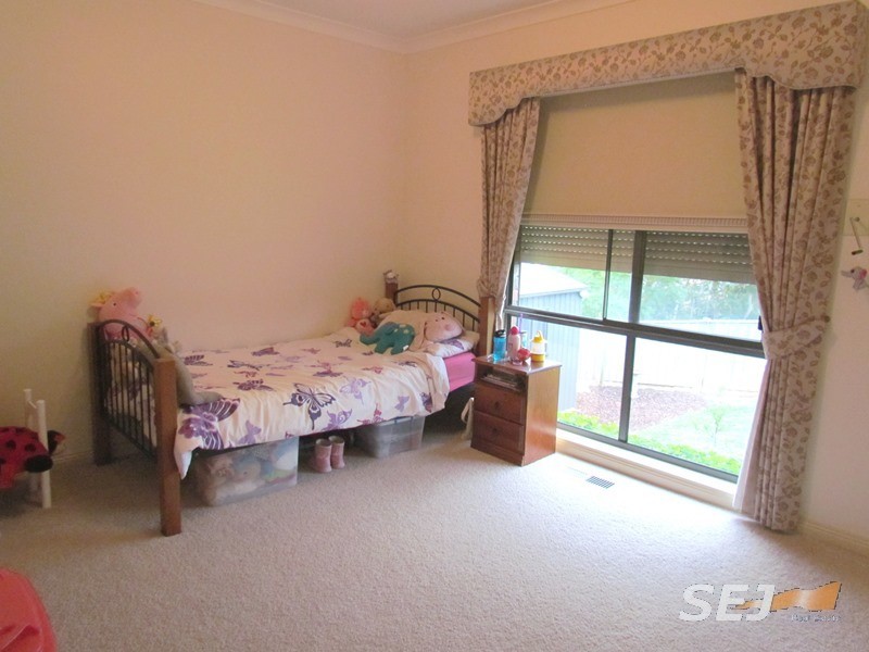 6 Grange Crescent, Warragul VIC 3820