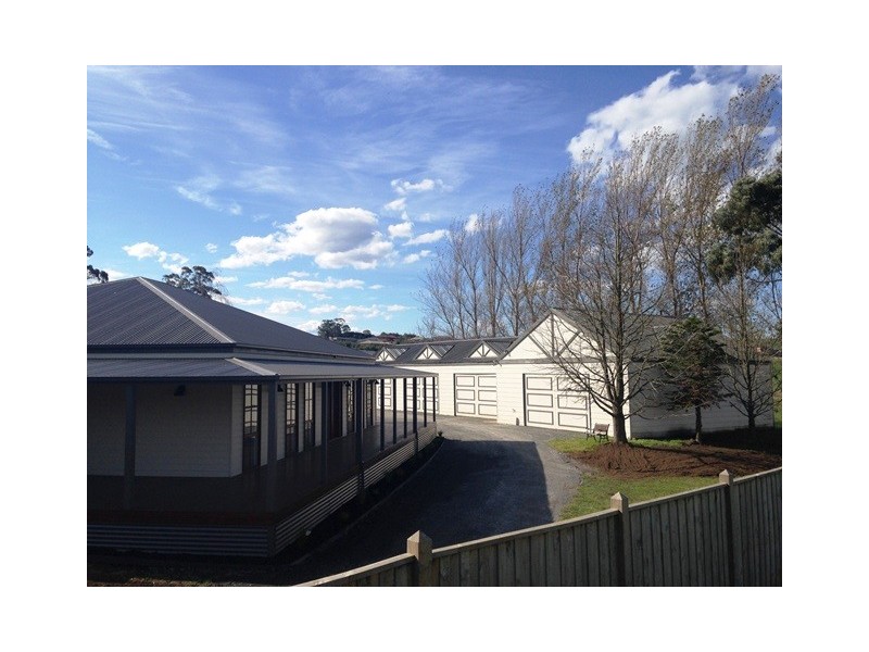 8 Web Court, Warragul VIC 3820