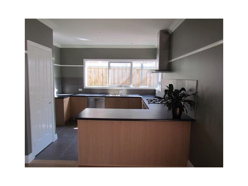 8 Web Court, Warragul VIC 3820