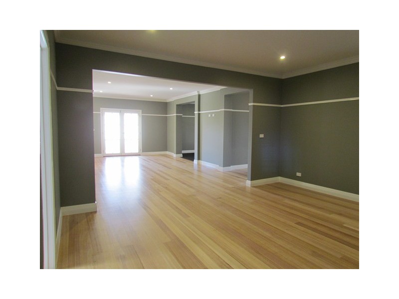 8 Web Court, Warragul VIC 3820