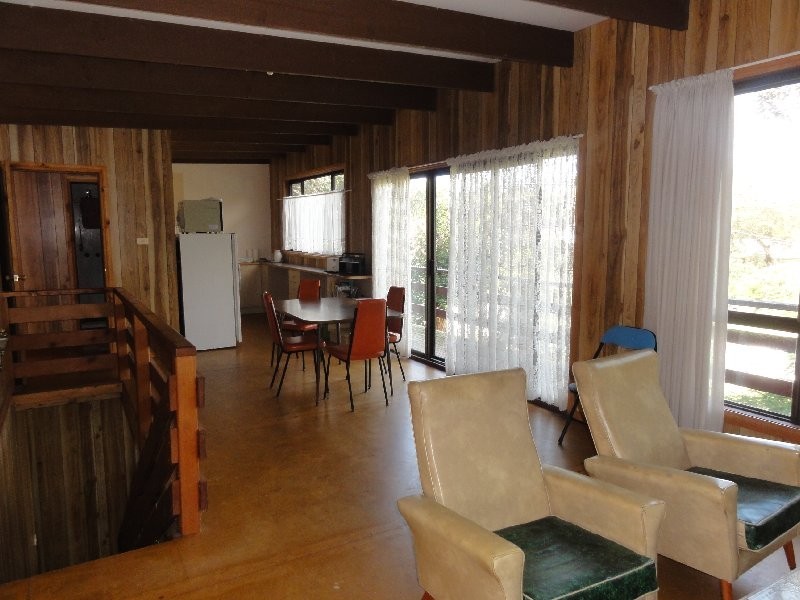 19 Waratah Ave, Waratah Bay VIC 3959