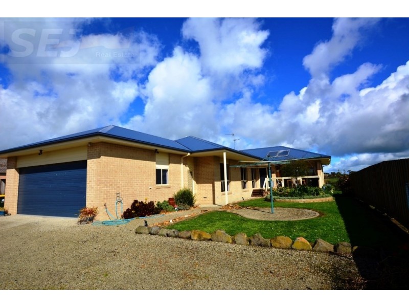 9-11 Fonda Dean Terrace, Korumburra VIC 3950