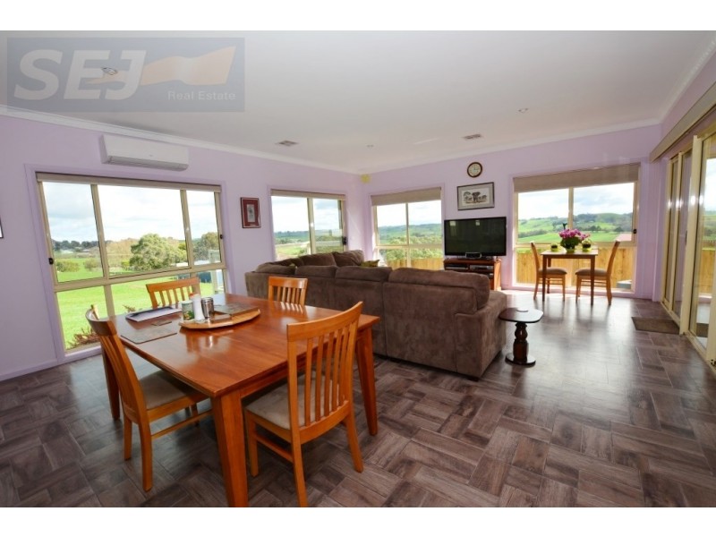 9-11 Fonda Dean Terrace, Korumburra VIC 3950