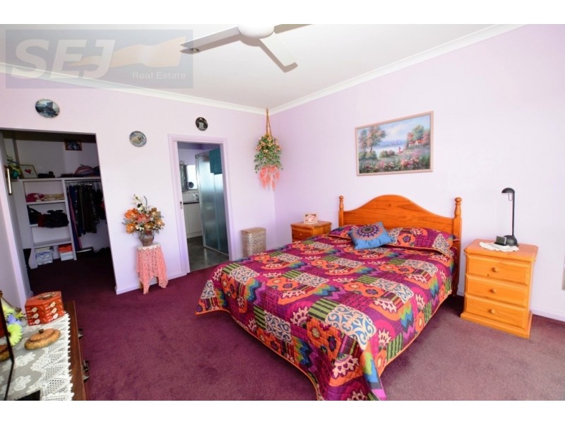 9-11 Fonda Dean Terrace, Korumburra VIC 3950