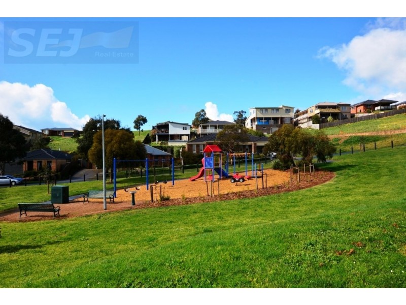 9-11 Fonda Dean Terrace, Korumburra VIC 3950