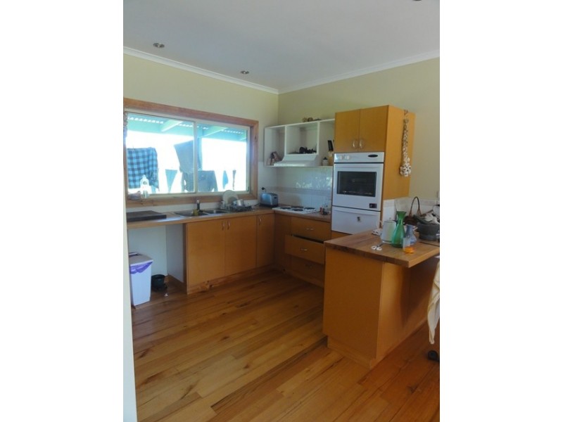 152 Fullers Rd, Foster VIC 3960