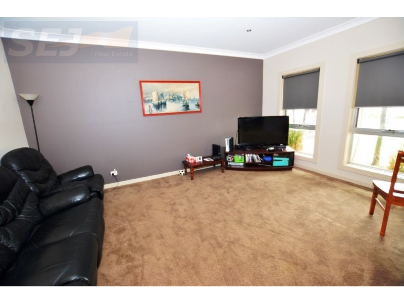 12 Carr Ave, Leongatha VIC 3953