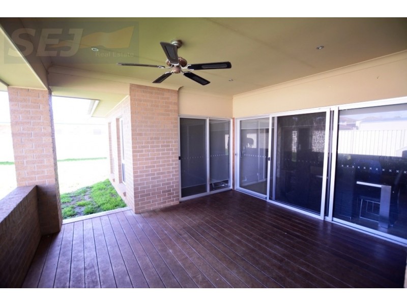 12 Carr Ave, Leongatha VIC 3953