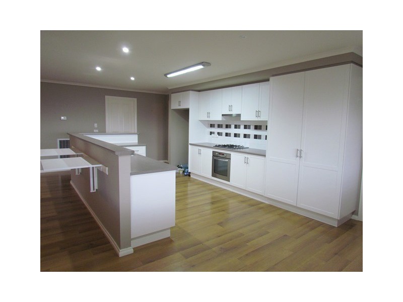 30 Munro Street, Warragul VIC 3820