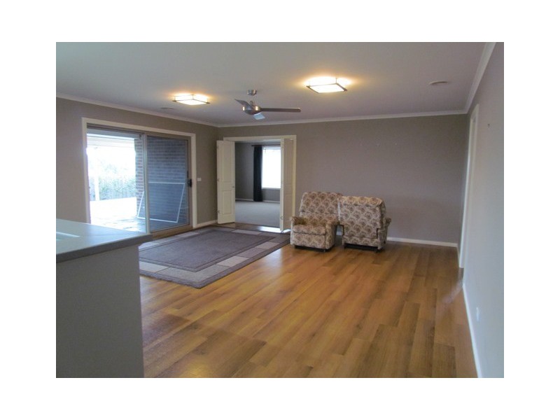 30 Munro Street, Warragul VIC 3820