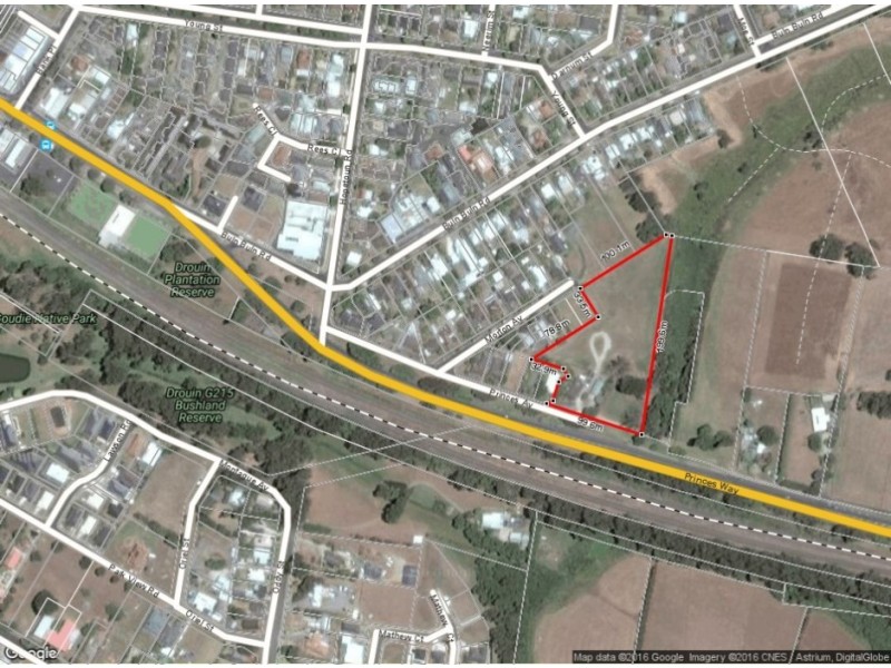 17 Princes Avenue, Drouin VIC 3818