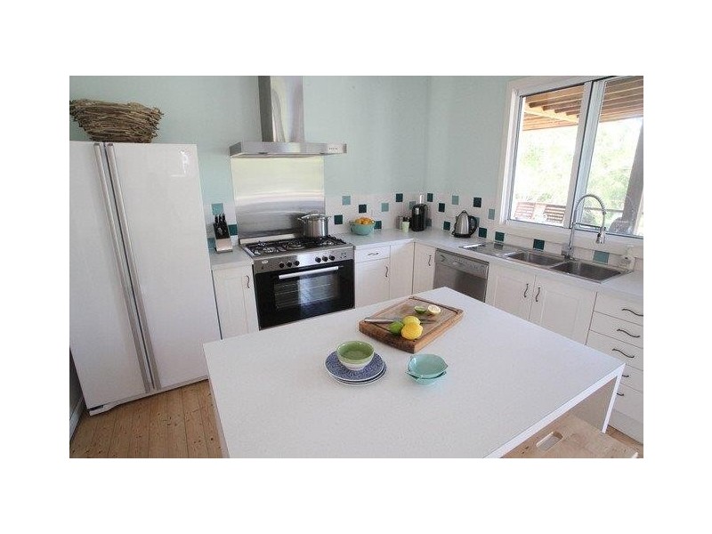 20 Waratah Avenue, Waratah Bay VIC 3959