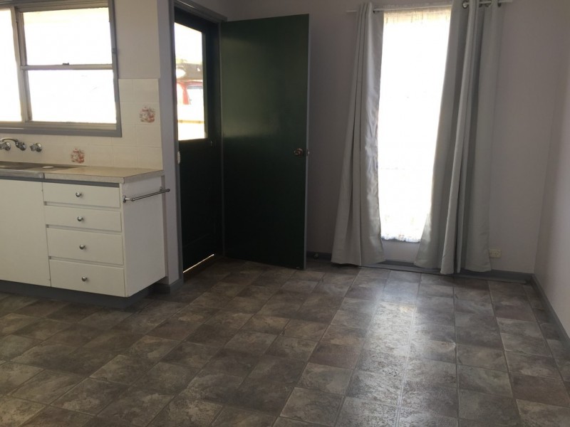 Foster VIC 3960