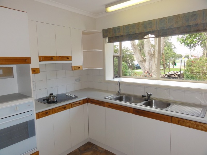 72 Station Road, Foster VIC 3960