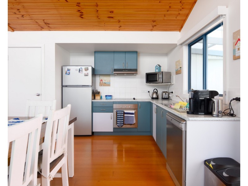 4/5-7 Acacia St, Sandy Point VIC 3959