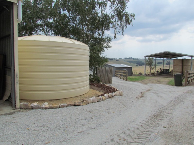 415 Lardner Road, Warragul West VIC 3821