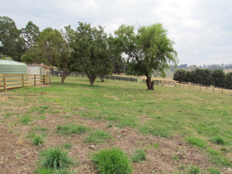 415 Lardner Road, Warragul West VIC 3821