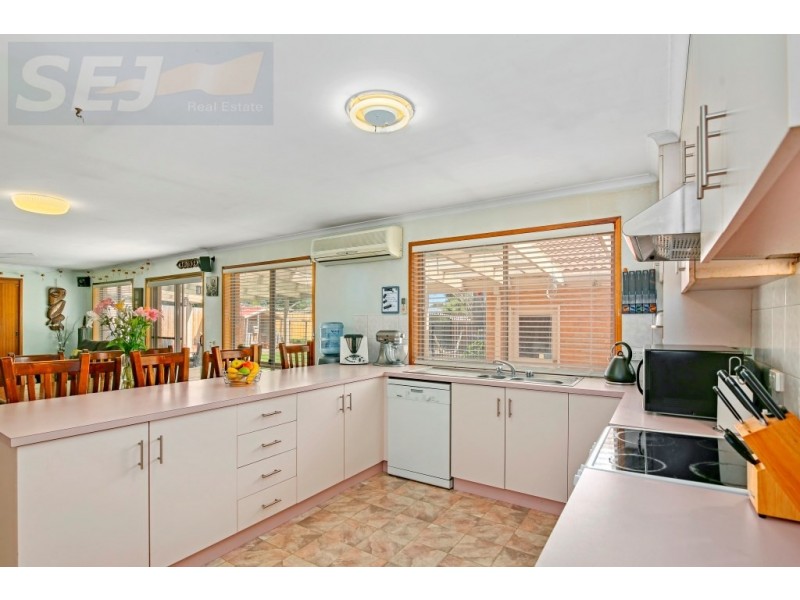 10 Royston Street, Meeniyan VIC 3956