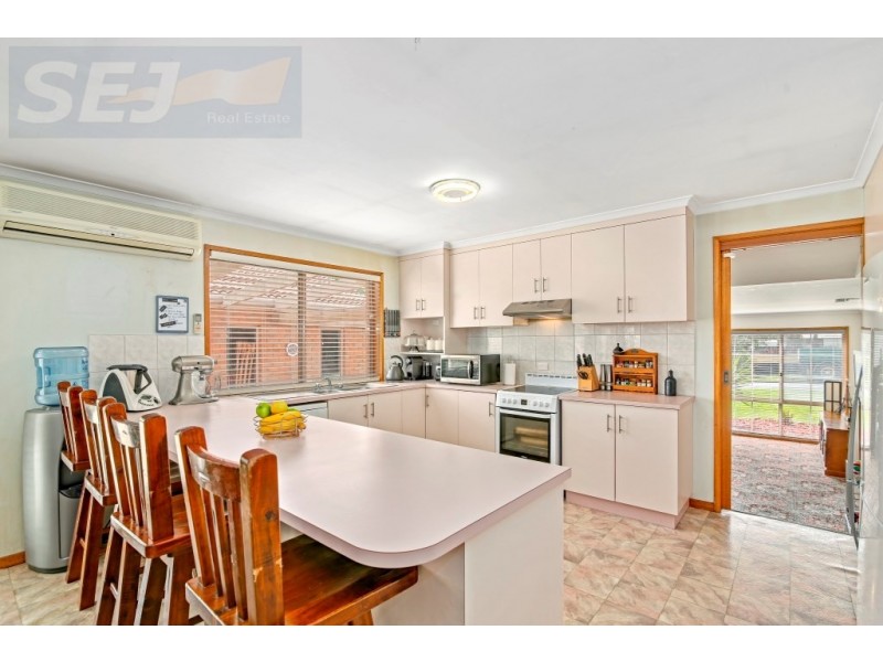 10 Royston Street, Meeniyan VIC 3956