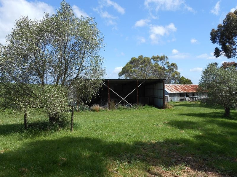 25 ARNUPS ROAD, Foster VIC 3960