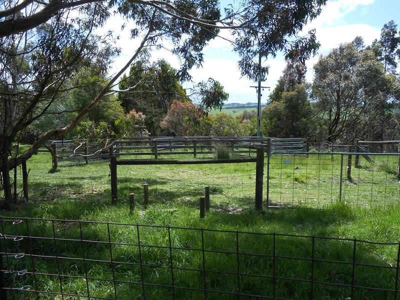 25 ARNUPS ROAD, Foster VIC 3960