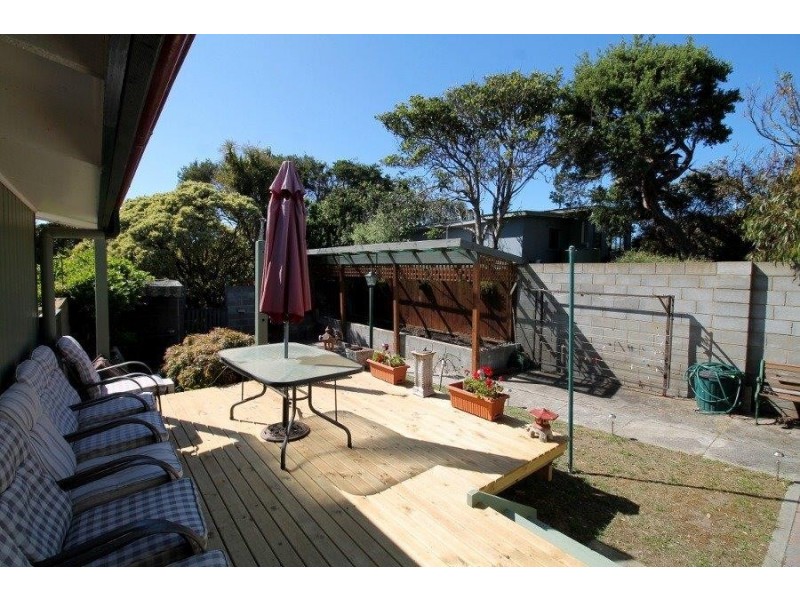 22 Park Avenue, Sandy Point VIC 3959