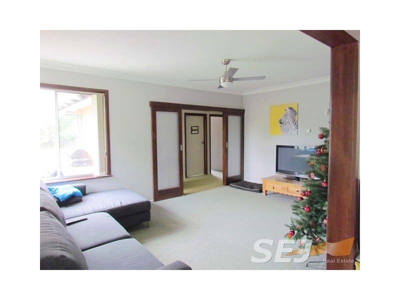 16 Sinclair Street, Warragul VIC 3820