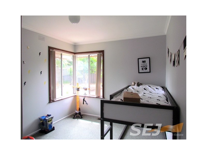 16 Sinclair Street, Warragul VIC 3820