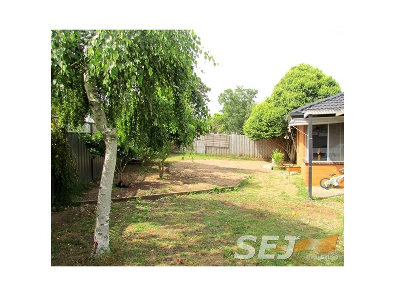 16 Sinclair Street, Warragul VIC 3820