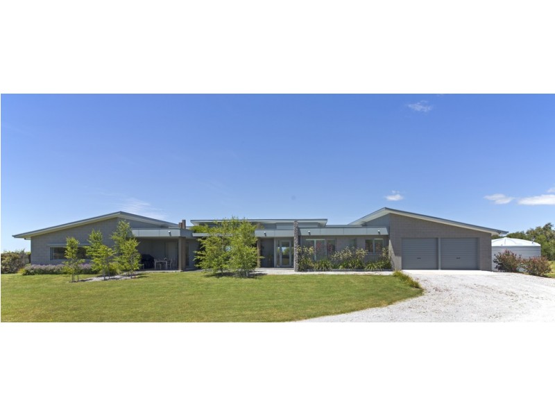 14 Foster Prom Road, Foster VIC 3960