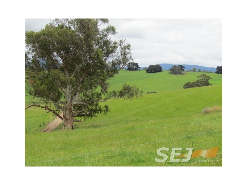 51 + 135 Sheffield Rd, Neerim South VIC 3831