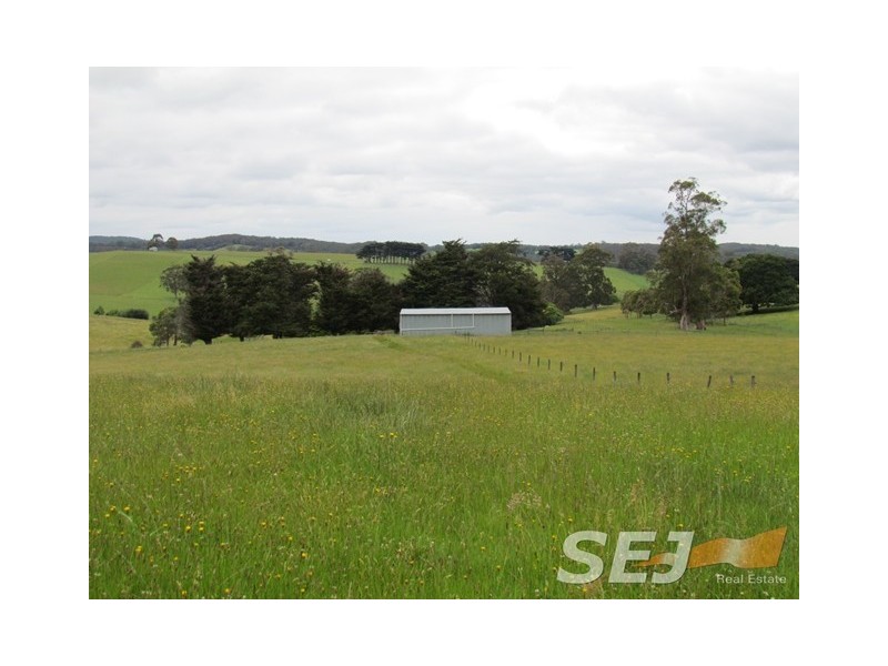 51 + 135 Sheffield Rd, Neerim South VIC 3831