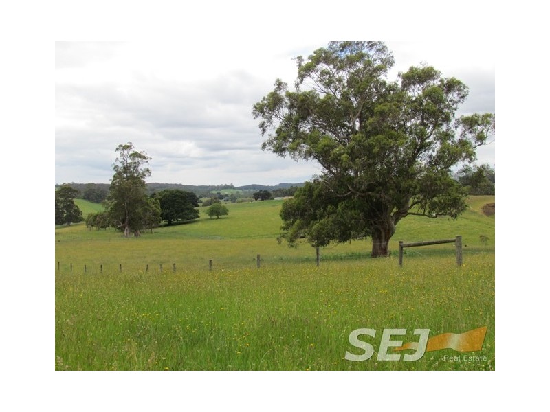 51 + 135 Sheffield Rd, Neerim South VIC 3831