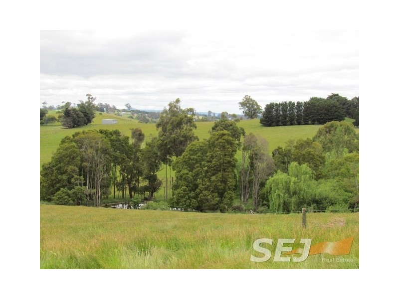 51 + 135 Sheffield Rd, Neerim South VIC 3831