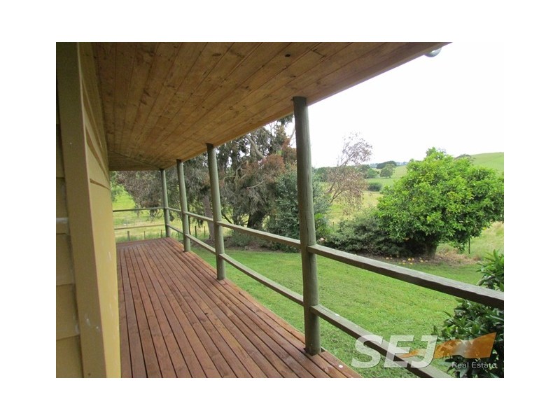 51 + 135 Sheffield Rd, Neerim South VIC 3831