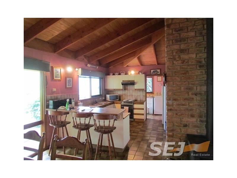 51 + 135 Sheffield Rd, Neerim South VIC 3831