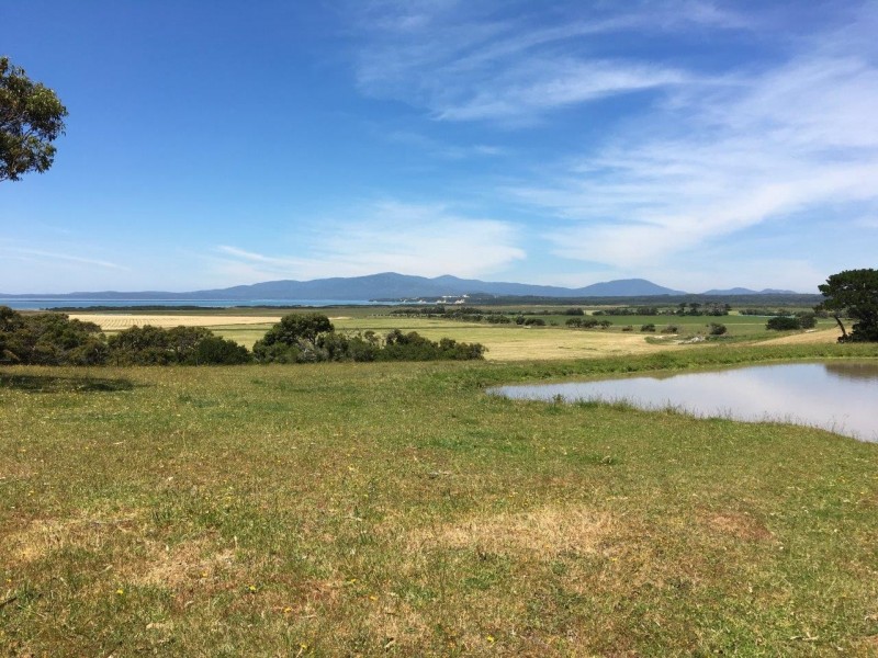 114 Foley Rd, Yanakie VIC 3960