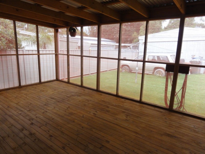 2 Centre St, Port Franklin VIC 3964