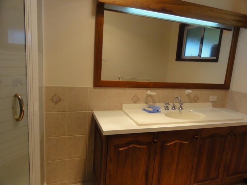 2 Centre St, Port Franklin VIC 3964