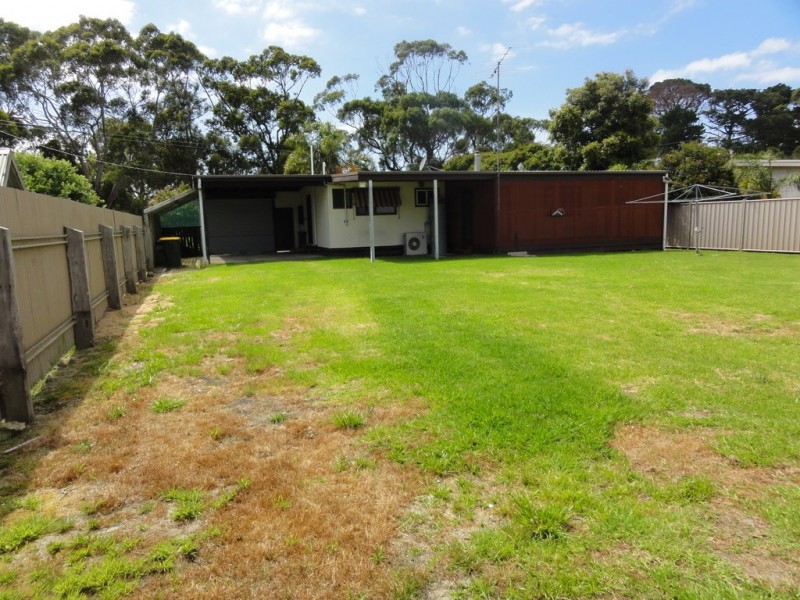 2 Centre St, Port Franklin VIC 3964