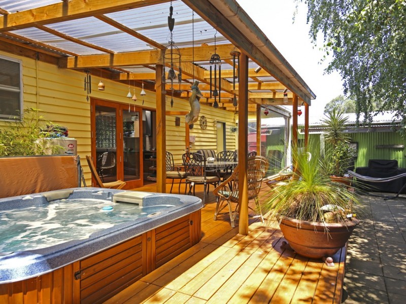 98 Station Rd, Foster VIC 3960