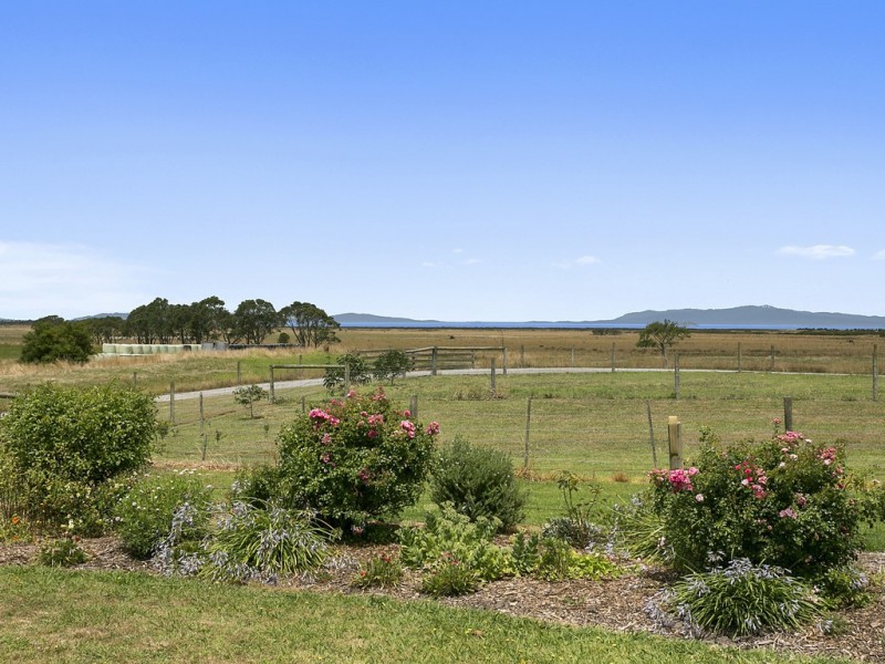 65 Landing Road, Foster VIC 3960